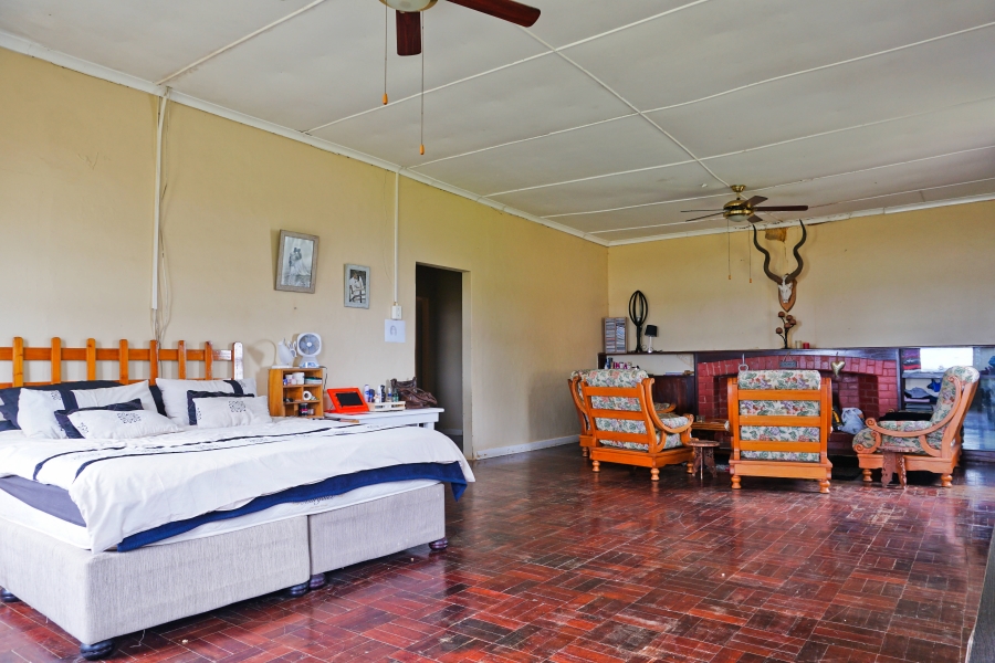 5 Bedroom Property for Sale in East London Rural Eastern Cape